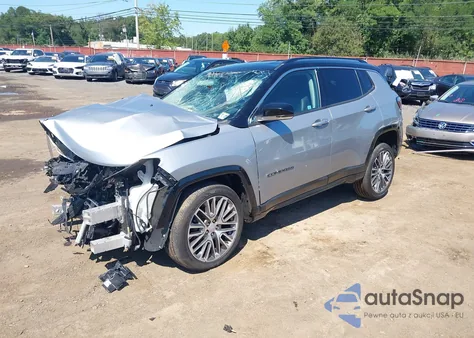 2022 Jeep Compass Limited 4X4 из США, поврежденный, VIN 3C4NJDCB3NT153263